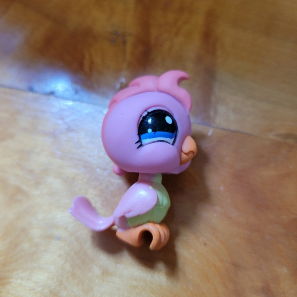 Littlest Pet Shop LPS #1219 Cockatoo Bird Pink Green Blue Eyes 2006 - Picture 10 of 13
